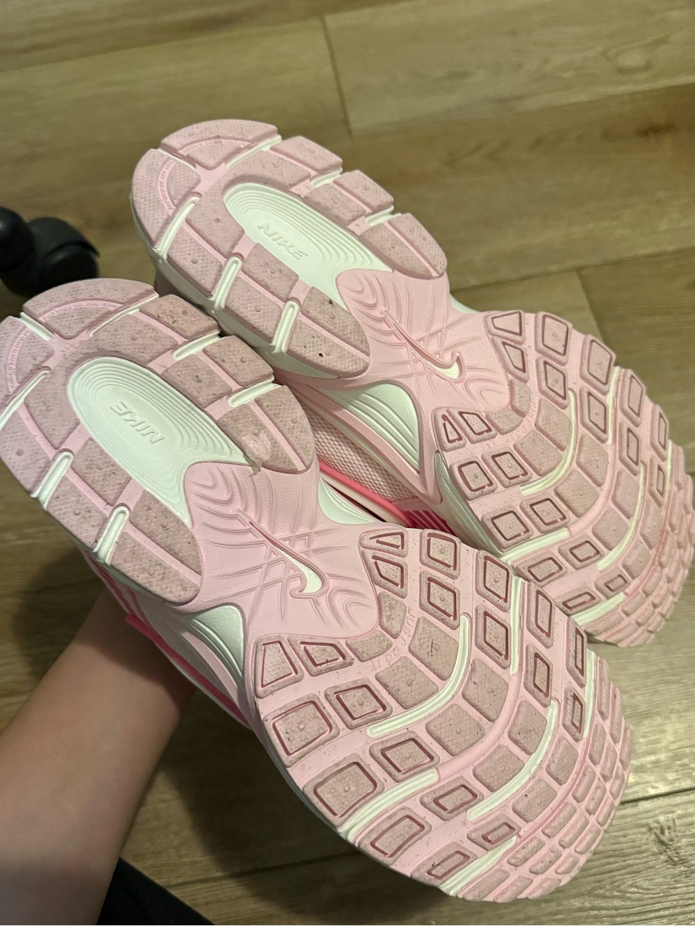 Nike Women’s V5 RNR pink - Picture 6 of 6